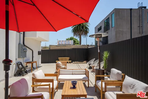 $23,250 | 1341 North Mariposa Avenue, Los Angeles, CA 90027