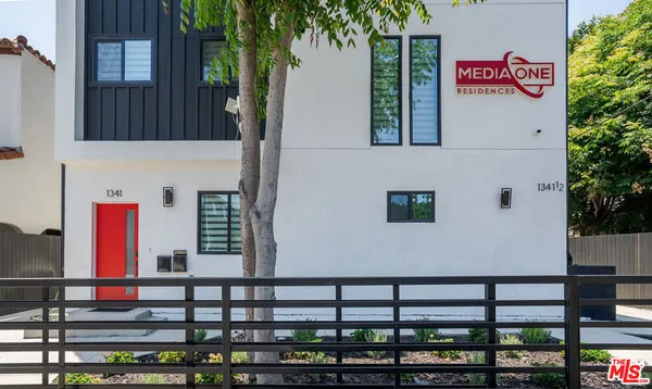 $23,250 | 1341 North Mariposa Avenue, Los Angeles, CA 90027