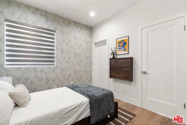 $13,989 | 1341 North Mariposa Avenue, Los Angeles, CA 90027