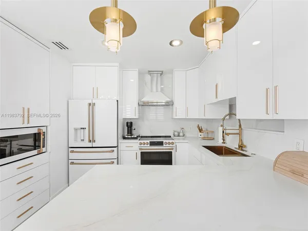 $675,000 | 550 Northwest 58th Avenue, Miami, FL 33126