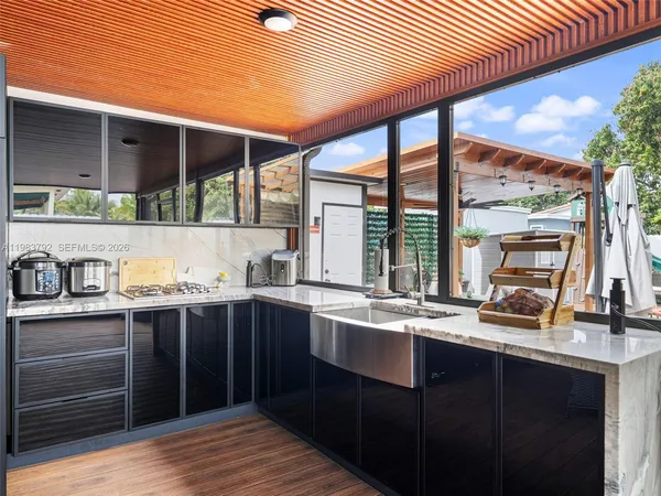 $675,000 | 550 Northwest 58th Avenue, Miami, FL 33126