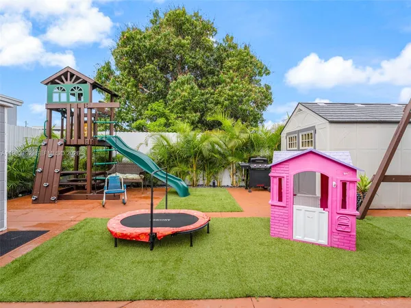 $675,000 | 550 Northwest 58th Avenue, Miami, FL 33126