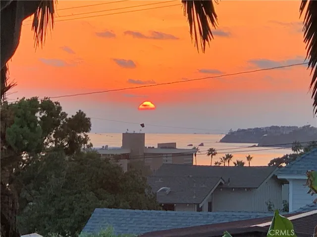 $6,995 | 274-3 Diamond Street, Laguna Beach, CA 92651