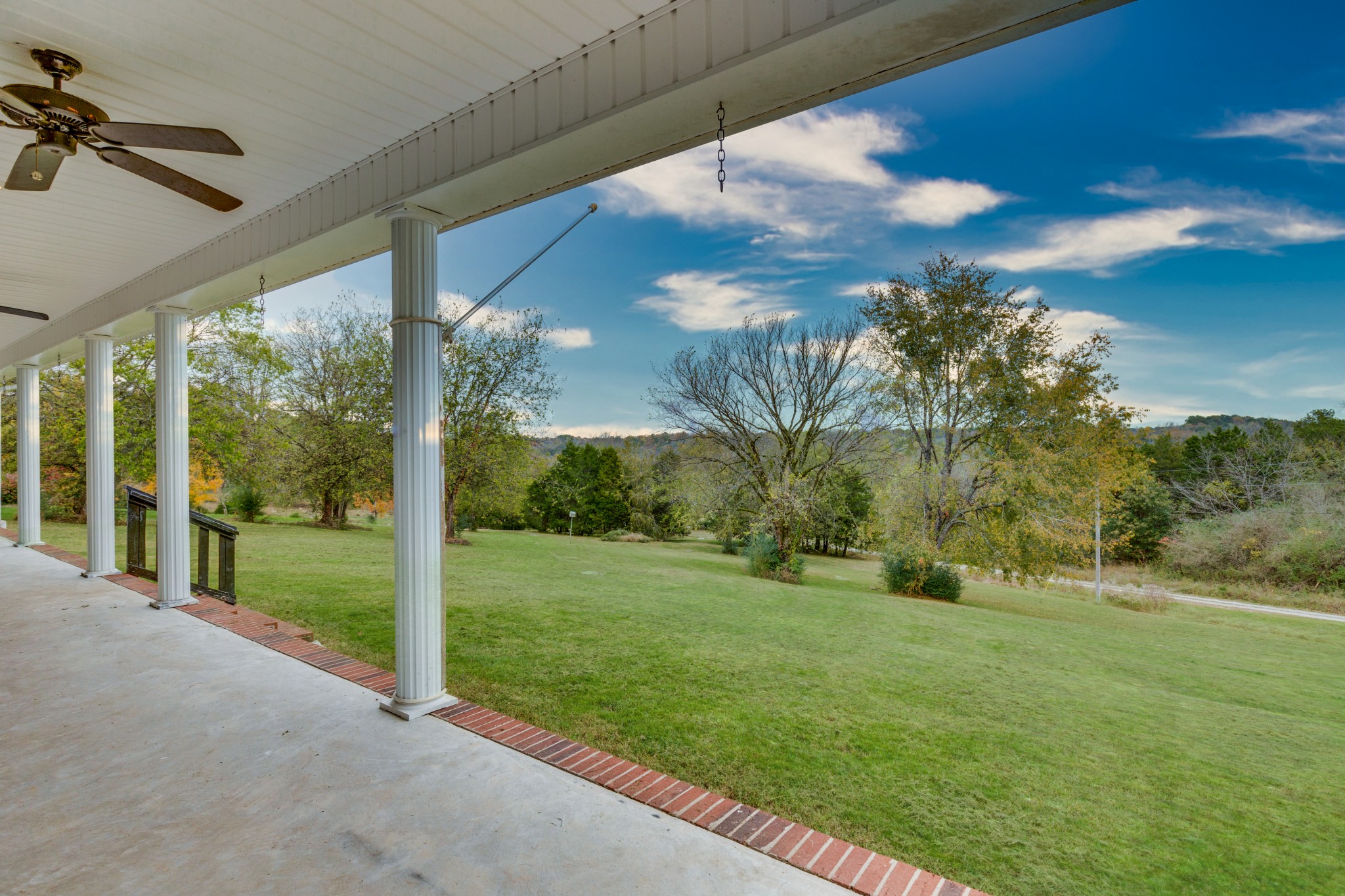 1706 Vaughn Road Columbia, TN 38401 - Photo 4 of 35 Gallery Image 4