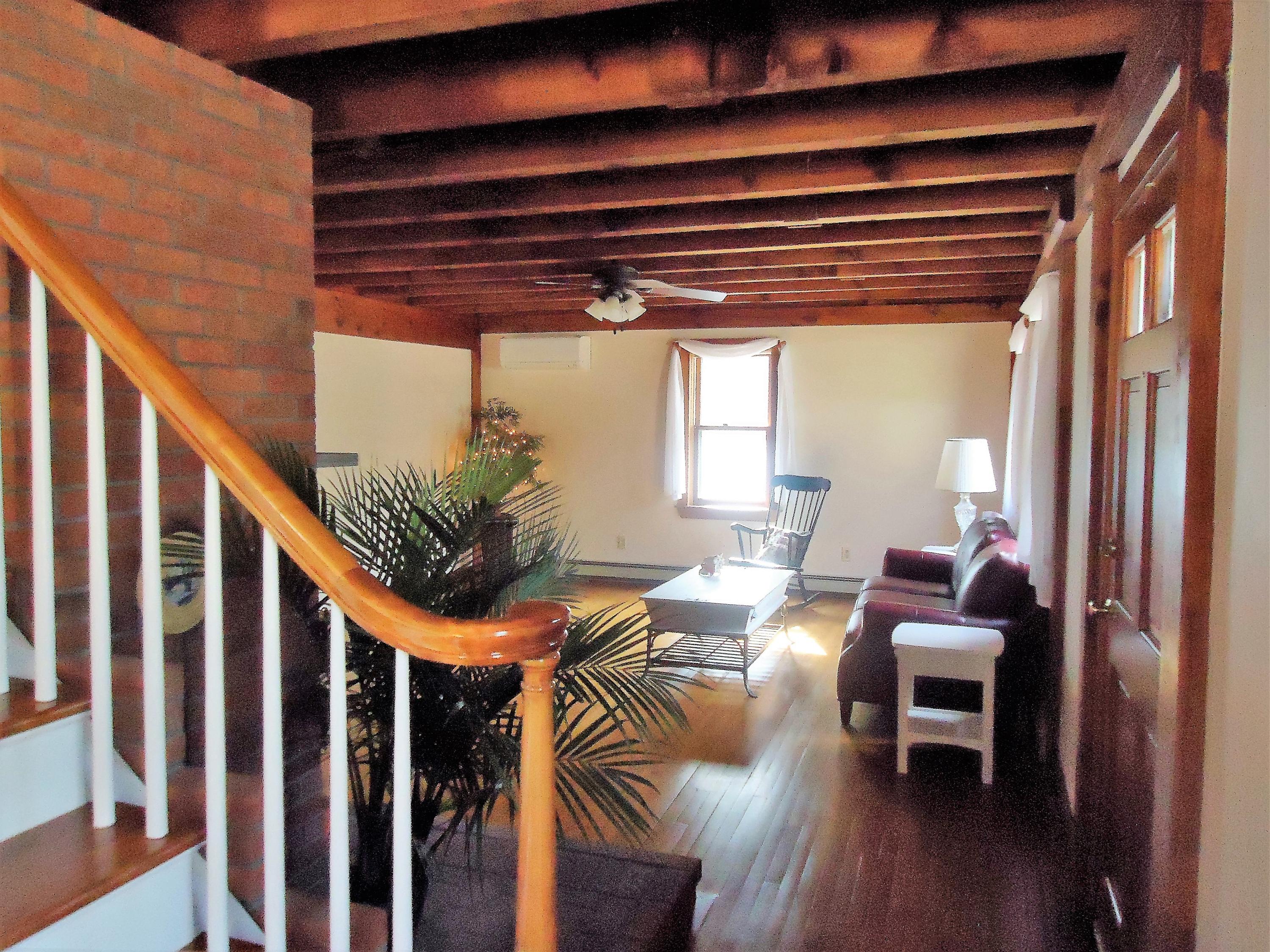 106 Great Hill Road Sandwich, MA 02563 - Photo 4 of 22 livingroom6