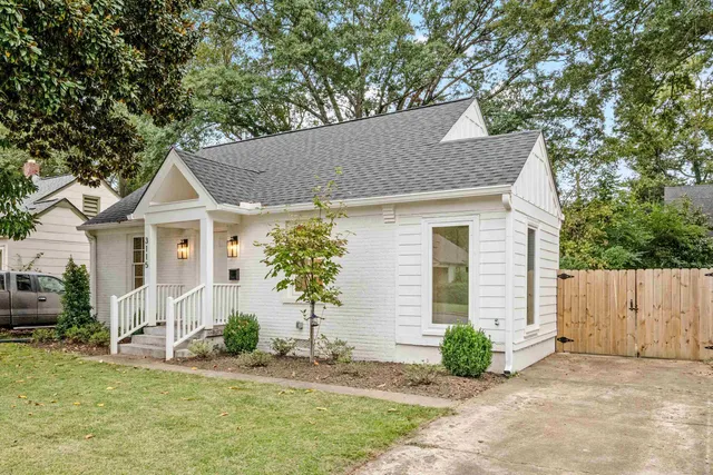 $319,000 | 3115 South Lafayette Circle, Memphis, TN 38111