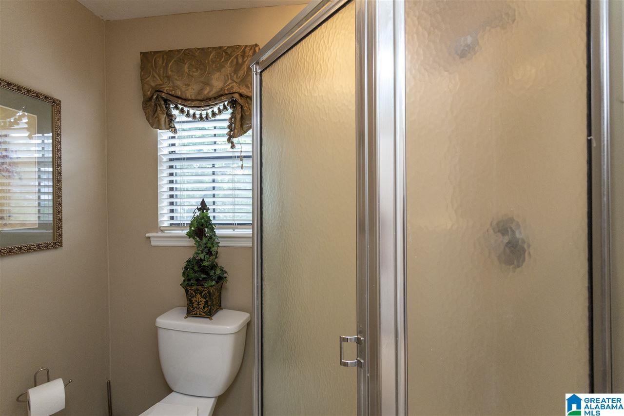 108 Spinnaker Lane Alabaster, AL 35007 - Photo 17 of 37