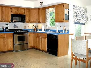 327 Kilburn Road Langhorne, PA 19047 - Photo 1 of 6 Gallery Image 1