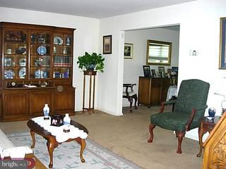 327 Kilburn Road Langhorne, PA 19047 - Photo 3 of 6 Gallery Image 3