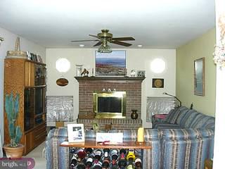 327 Kilburn Road Langhorne, PA 19047 - Photo 4 of 6 Gallery Image 4