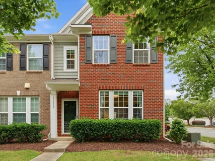 $425,000 | 18439 The Commons Boulevard, Cornelius, NC 28031