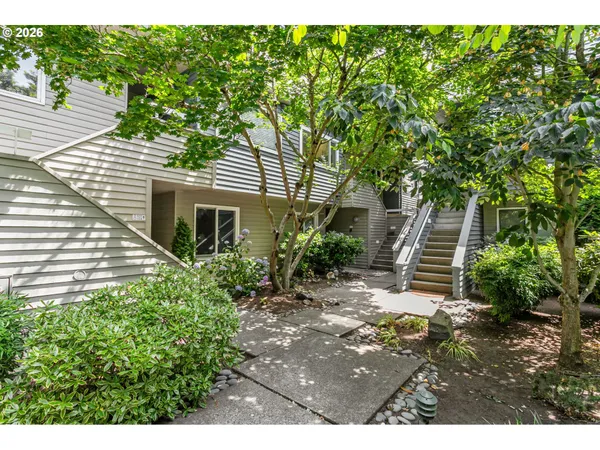 $335,000 | 118 North Hayden Bay Drive, Portland, OR 97217