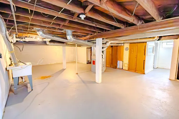 $120,000 | 2525 Reynolds Street, Muskegon Heights, MI 49444