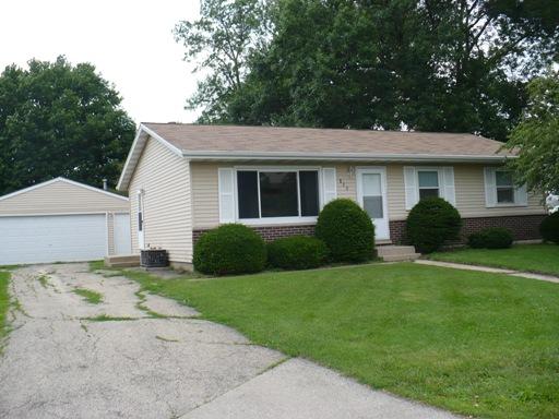 822 North 1st Street Rochelle, IL 61068 - Photo 1 of 1