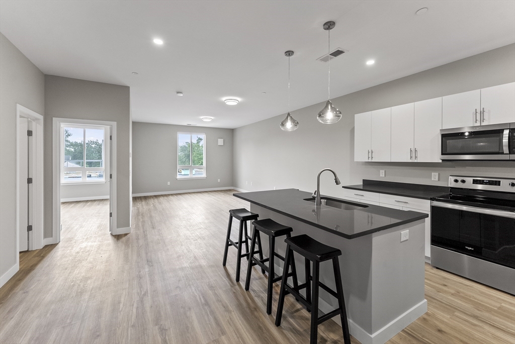 999 Main Street, Unit 207 Hanson, MA 02341 - Photo 5 of 21