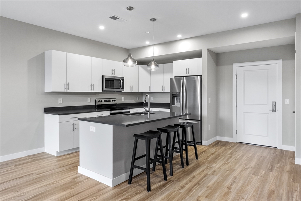 999 Main Street, Unit 207 Hanson, MA 02341 - Photo 9 of 21