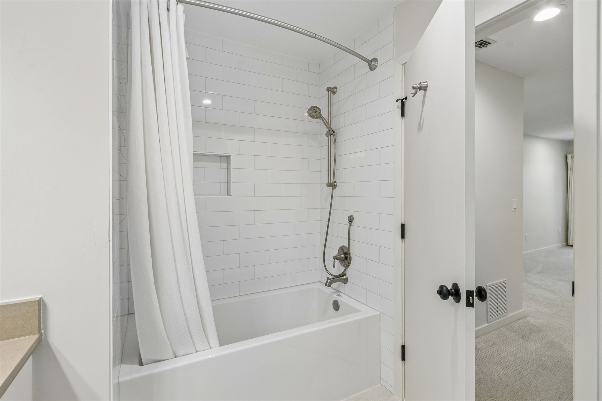 4 Salt Marsh Drive Fernandina Beach, FL 32034 - Photo 29 of 60 a bathroom with a shower