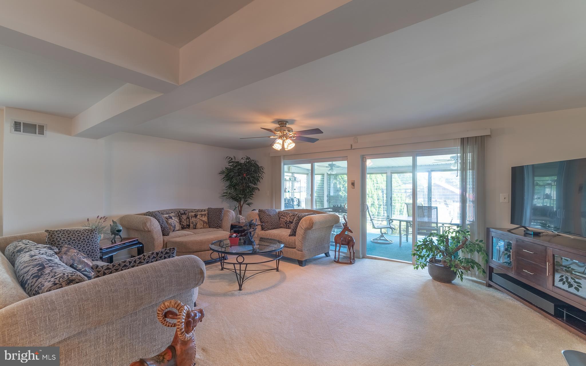 341 Worton Road Baltimore, MD 21221 - Photo 37 of 57 Main Living