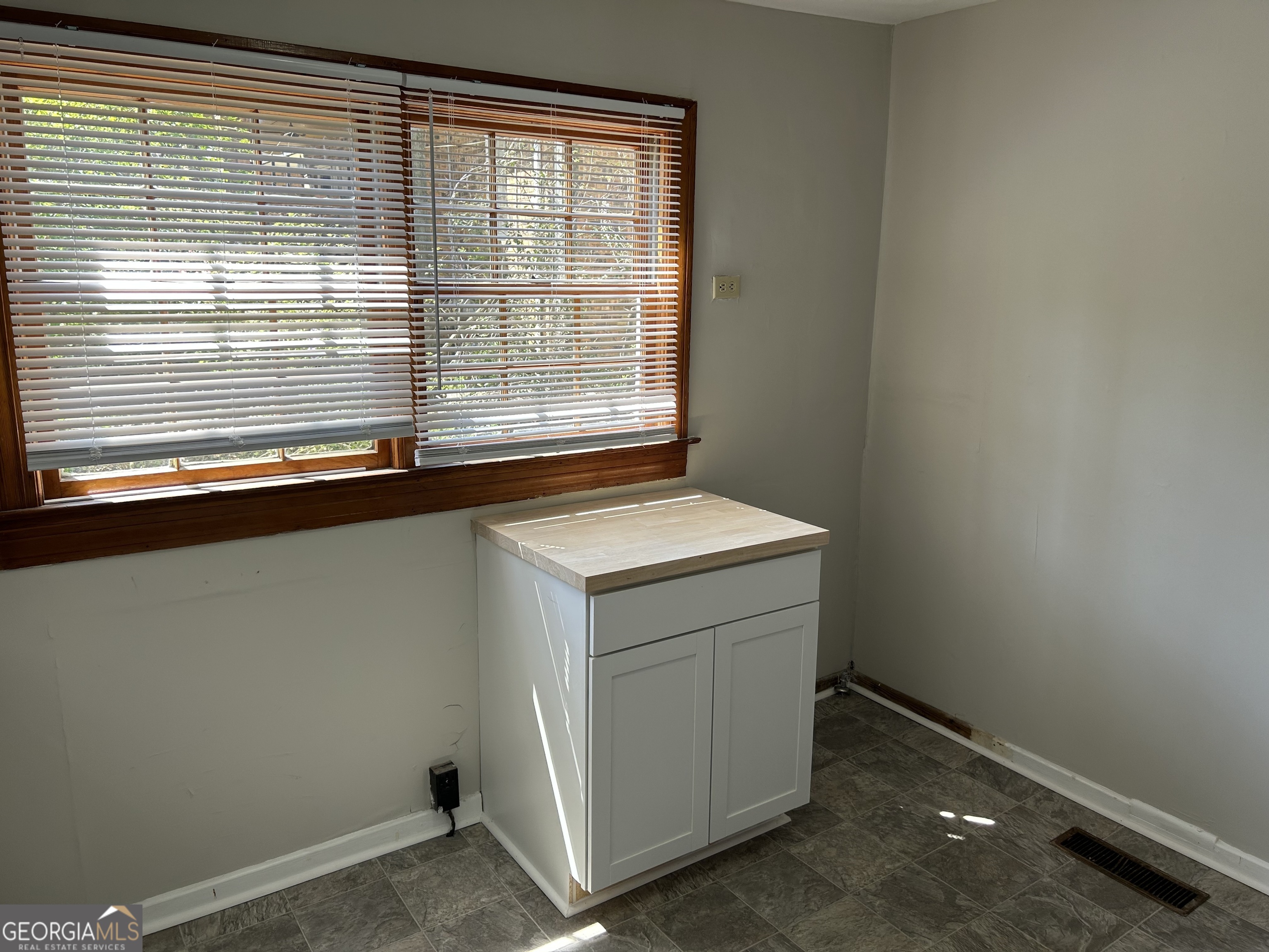 1875 South Lumpkin Street Athens, GA 30606 - Photo 19 of 31