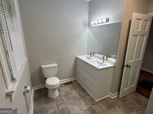 $2,000 | 1875 South Lumpkin Street, Athens, GA 30606