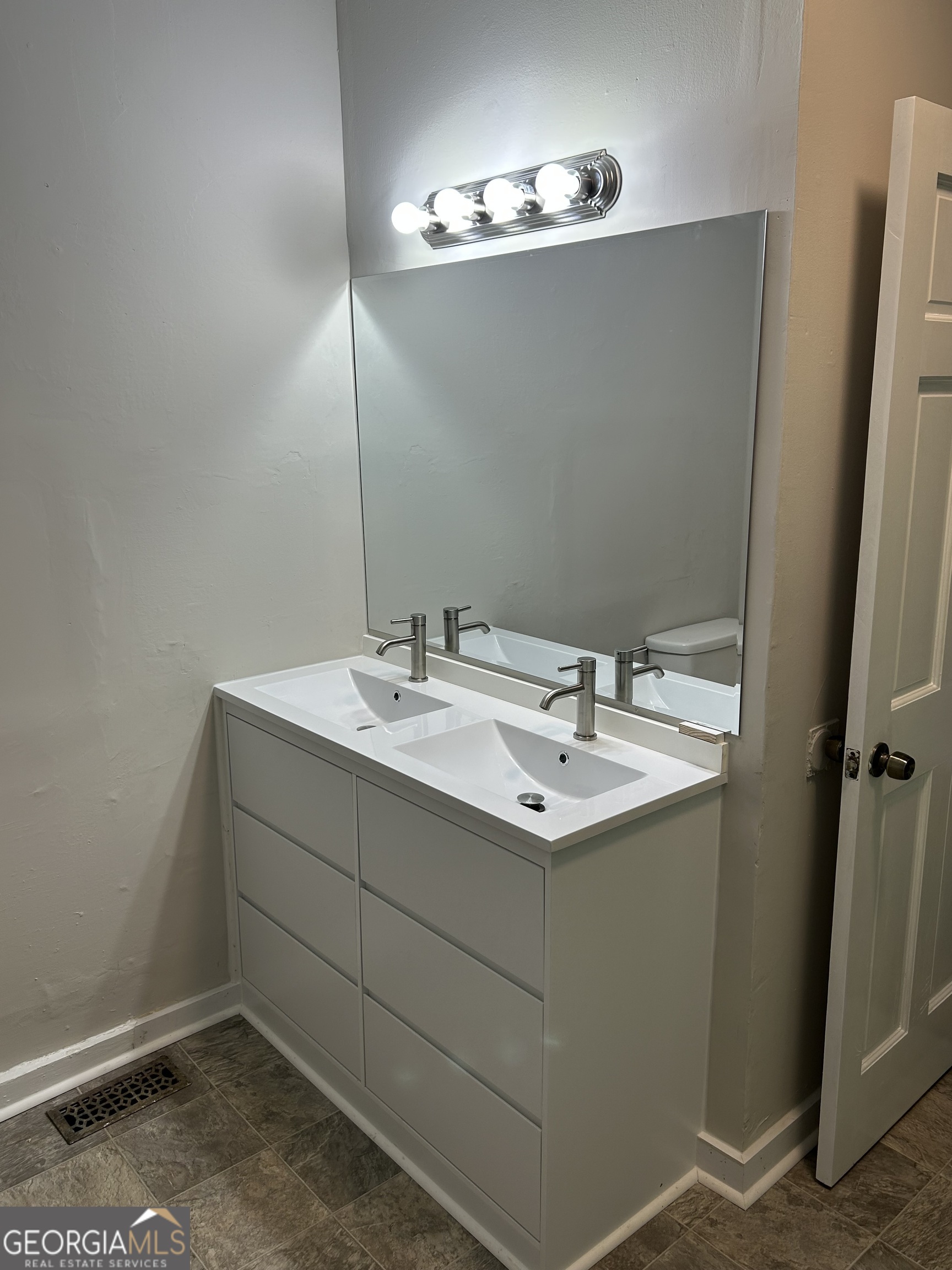 1875 South Lumpkin Street Athens, GA 30606 - Photo 27 of 31