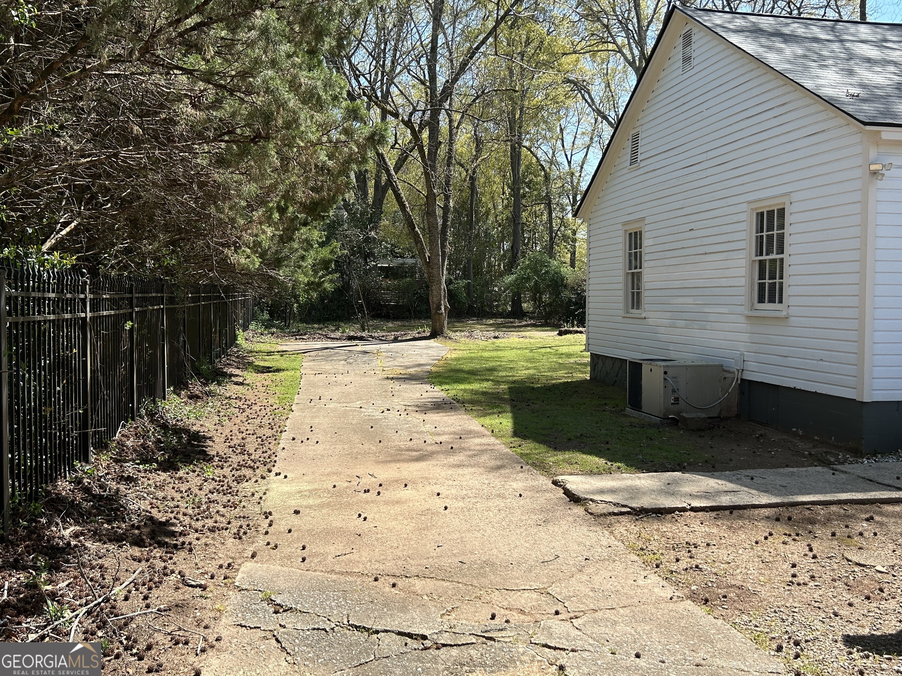 1875 South Lumpkin Street Athens, GA 30606 - Photo 4 of 31