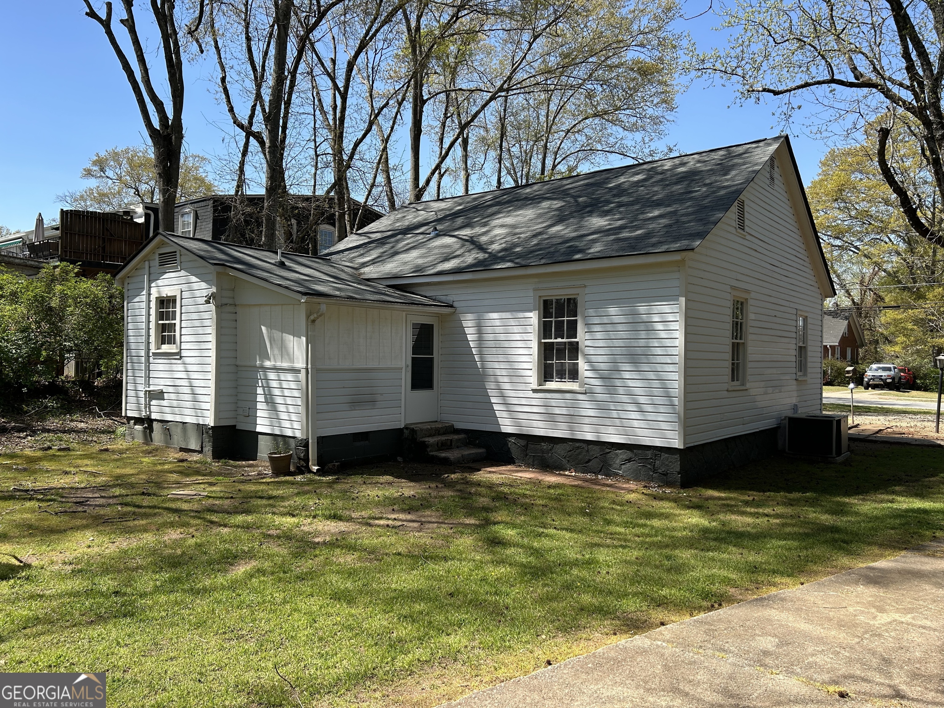 1875 South Lumpkin Street Athens, GA 30606 - Photo 6 of 31