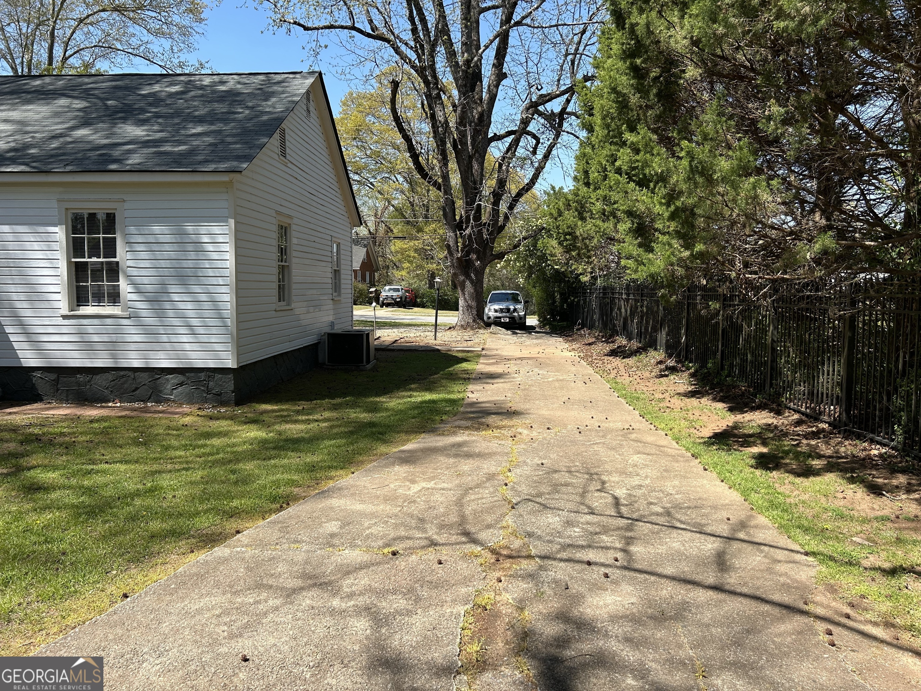 1875 South Lumpkin Street Athens, GA 30606 - Photo 9 of 31