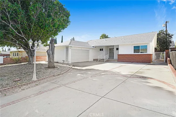 $824,900 | 12157 Memphis Avenue, Sylmar, CA 91342