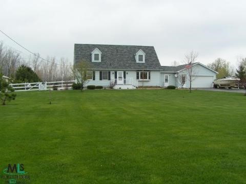 24929 Pratt Armada, MI 48005 - Photo 1 of 6 715330.JPG