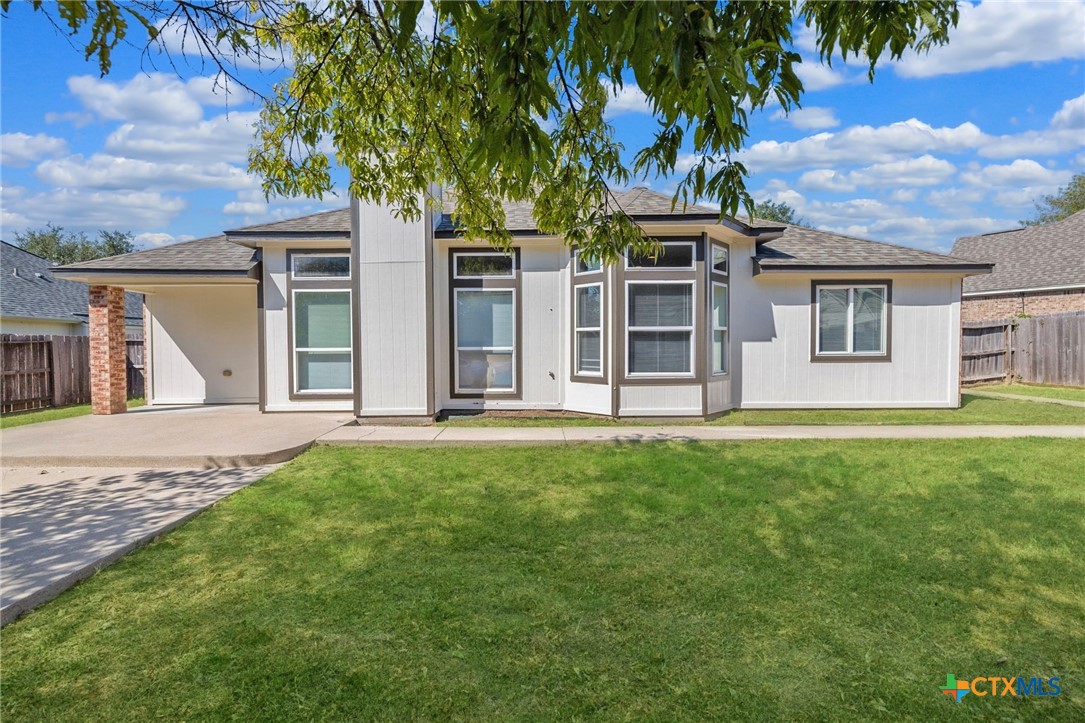 5607 Aberdeen Court Temple, TX 76502 - Photo 26 of 30 front view of a house with a yard