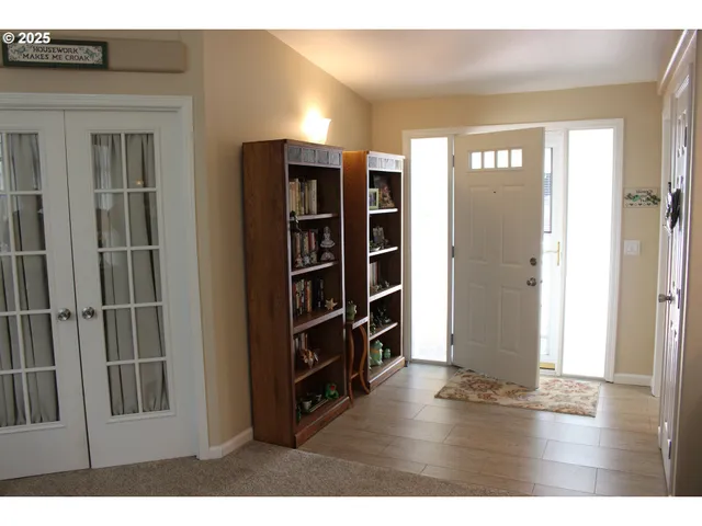 $389,000 | 119 Jensen Way, Lakeside, OR 97449