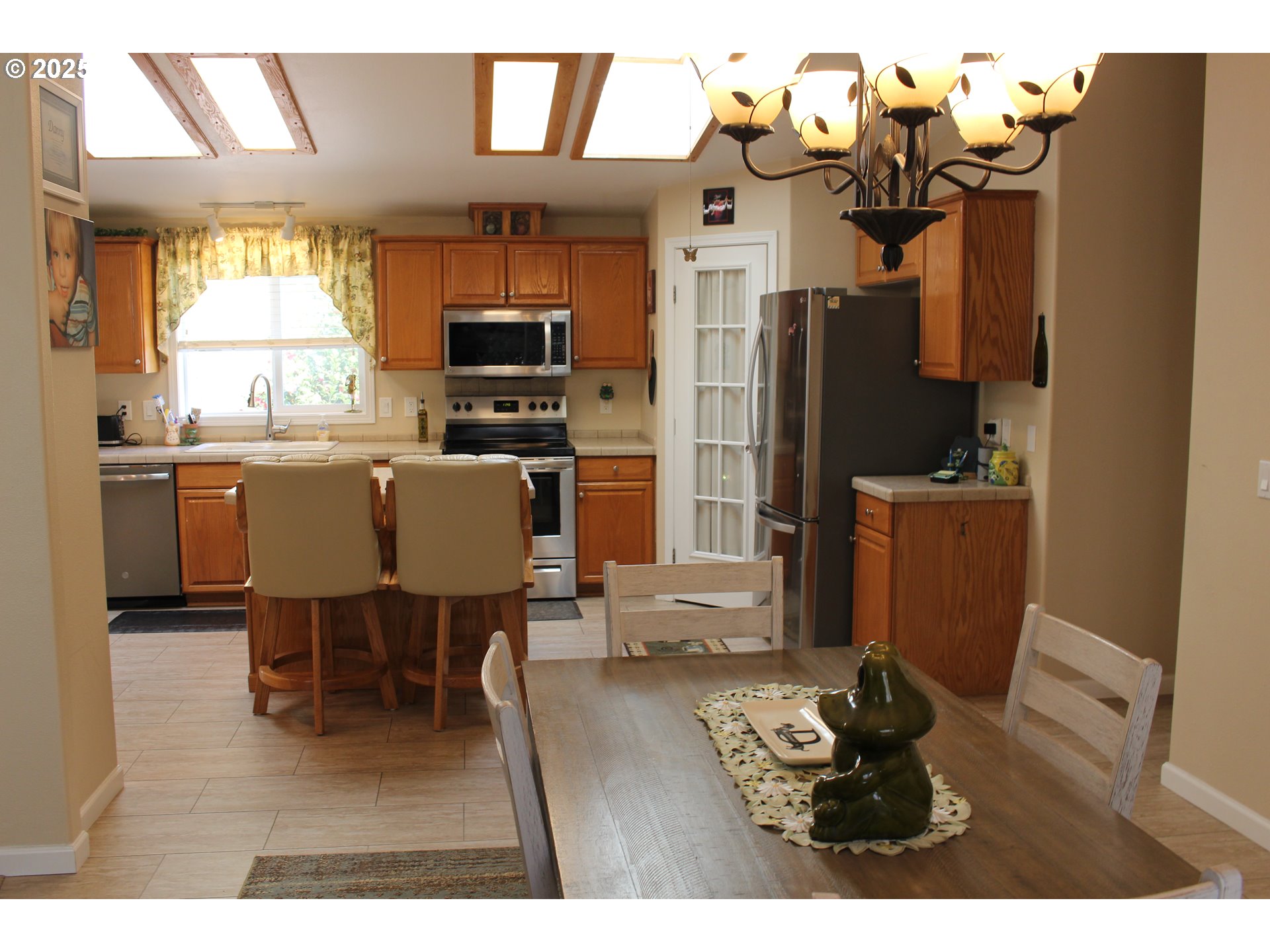 119 Jensen Way Lakeside, OR 97449 - Photo 18 of 44