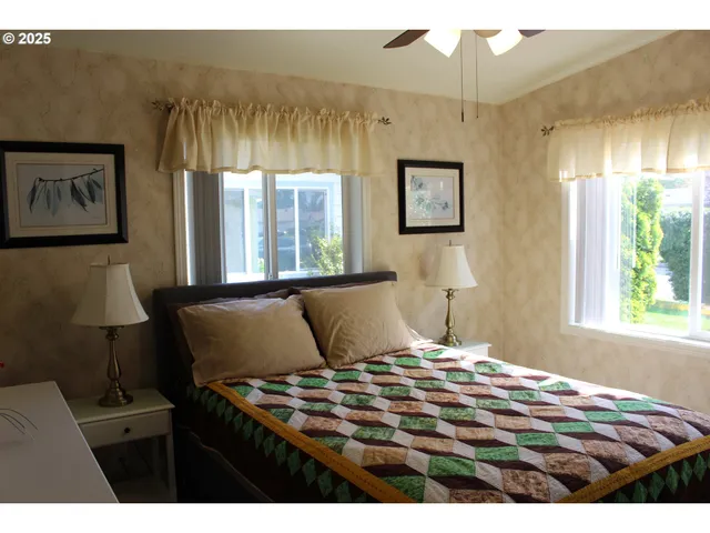 $389,000 | 119 Jensen Way, Lakeside, OR 97449