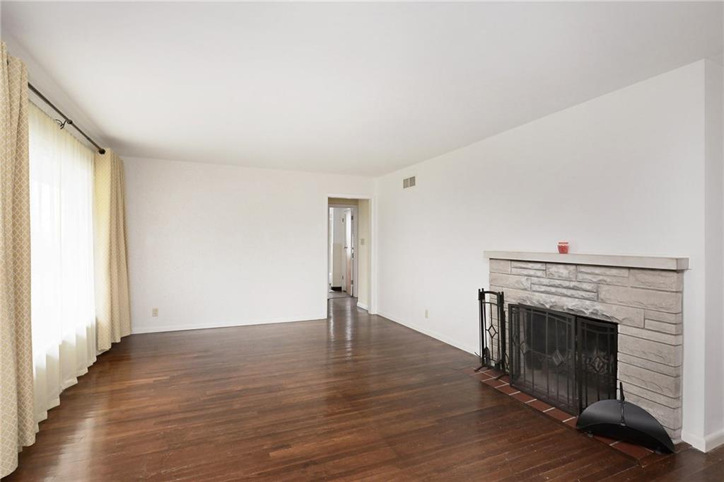6230 Clydes Road Indianapolis, IN 46268 - Photo 8 of 32 Gallery Image 8