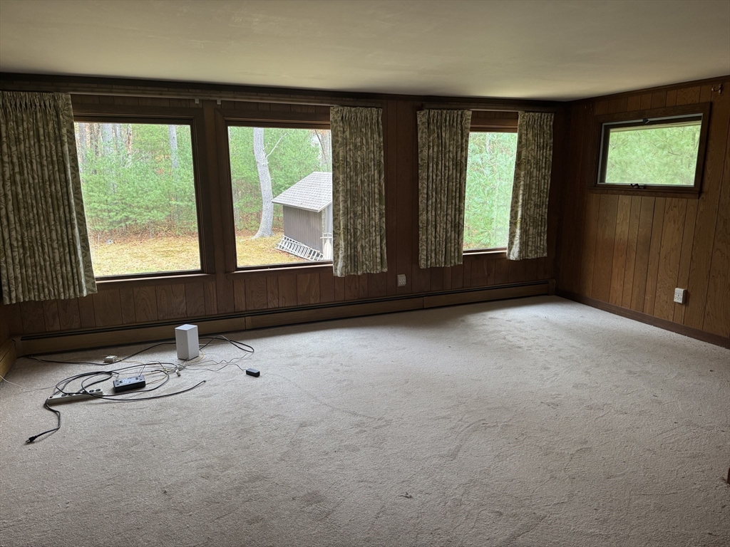 628 Stow Road Boxborough, MA 01719 - Photo 4 of 5