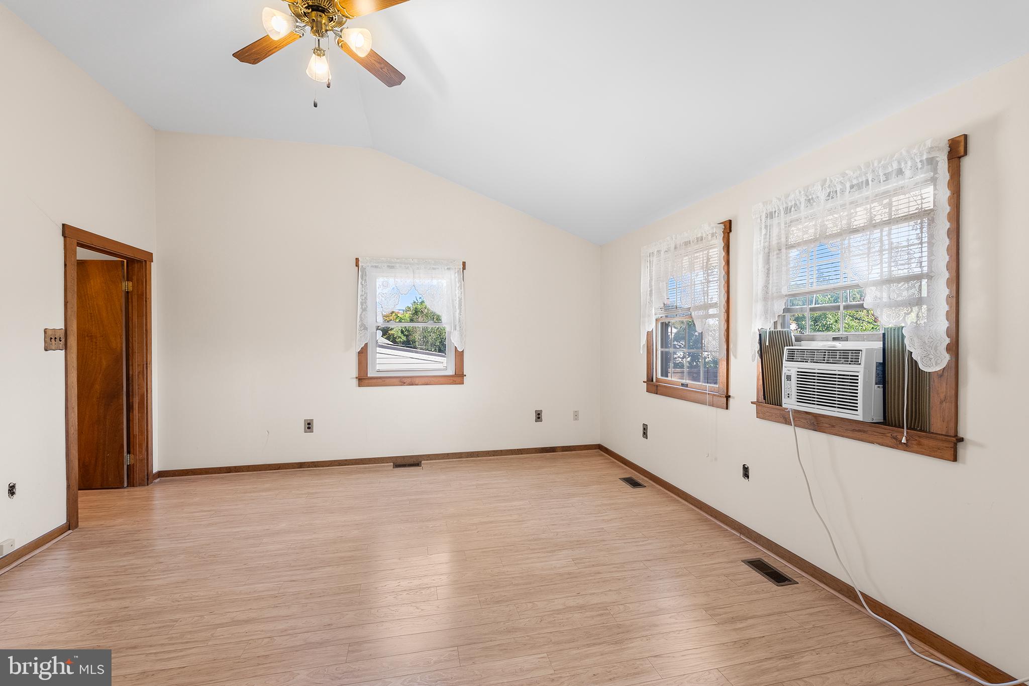 130 Andover Road Fairless Hills, PA 19030 - Photo 27 of 30 2nd Fl. Main Bedroom