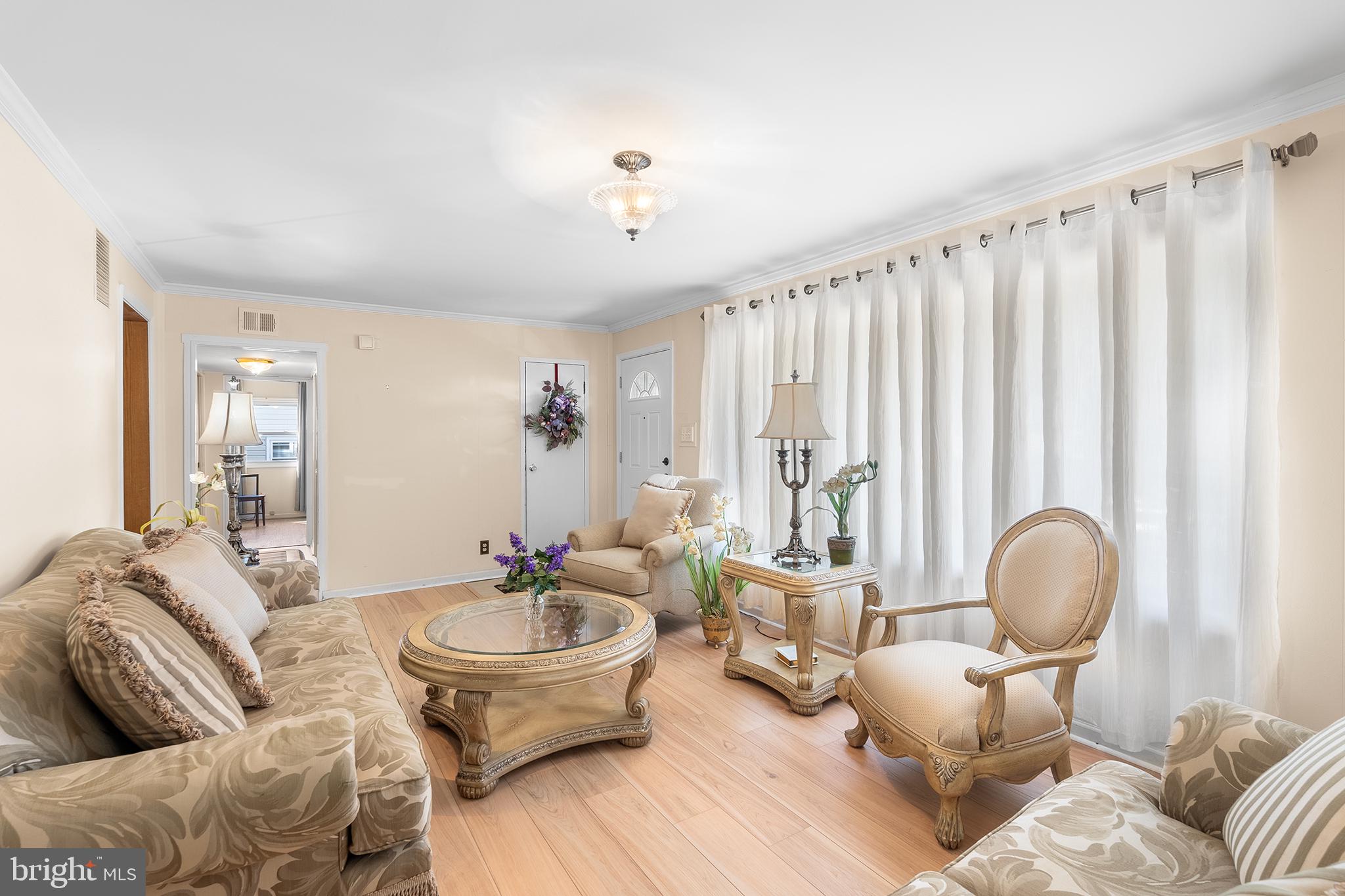 130 Andover Road Fairless Hills, PA 19030 - Photo 9 of 30 Living Room