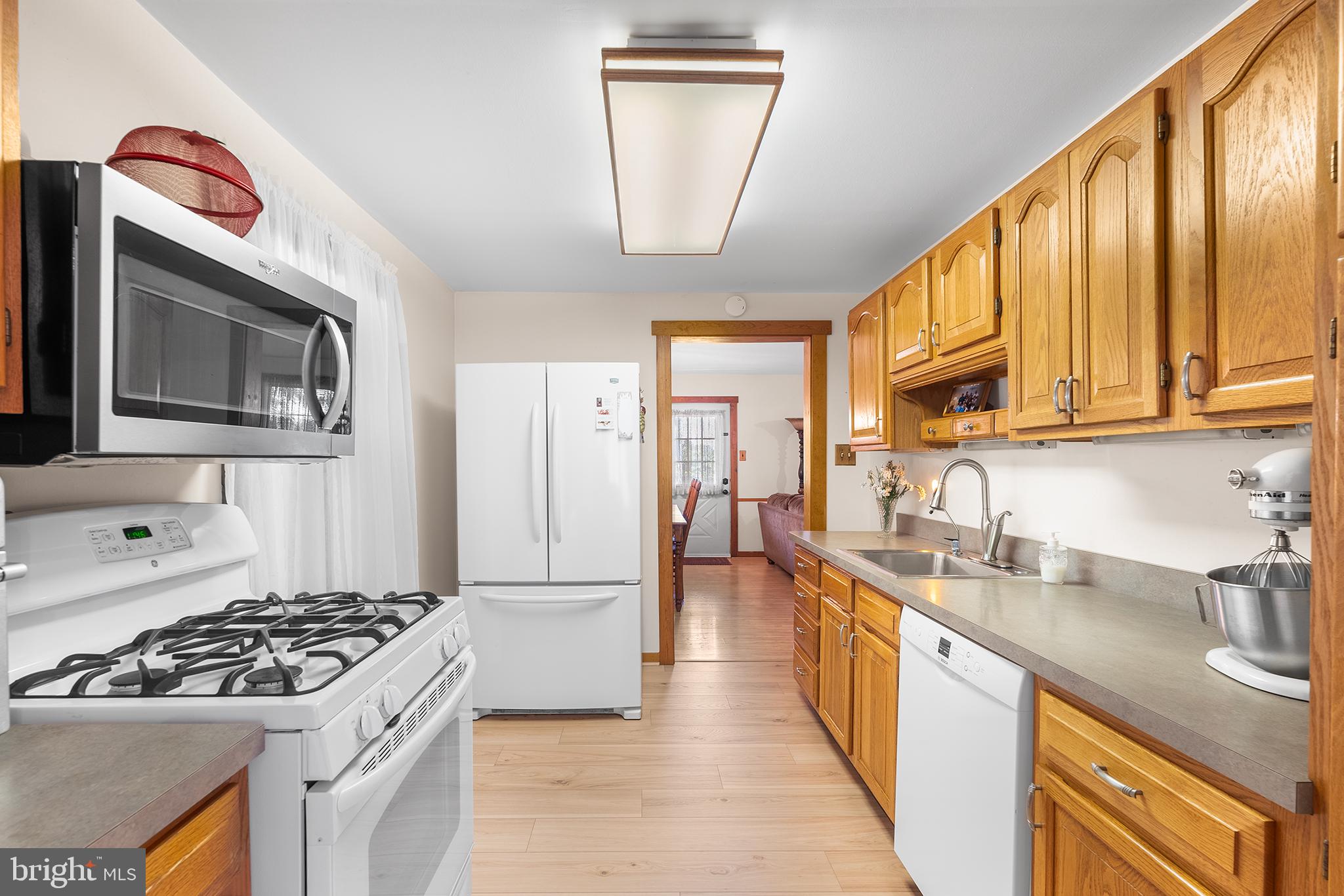 130 Andover Road Fairless Hills, PA 19030 - Photo 10 of 30 Kitchen-Wood Cabs