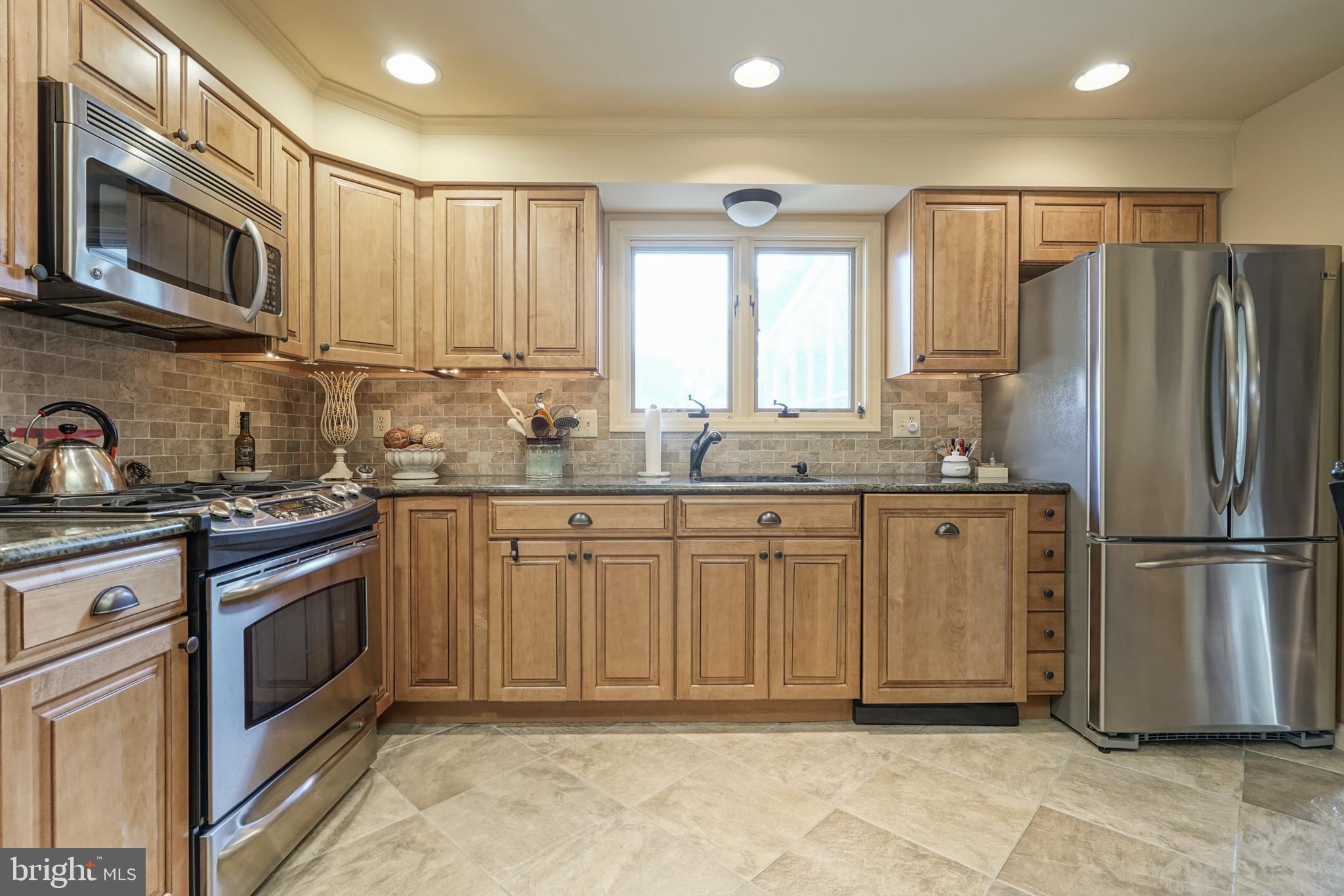 3 Rolling Road Stratford, NJ 08084 - Photo 7 of 23