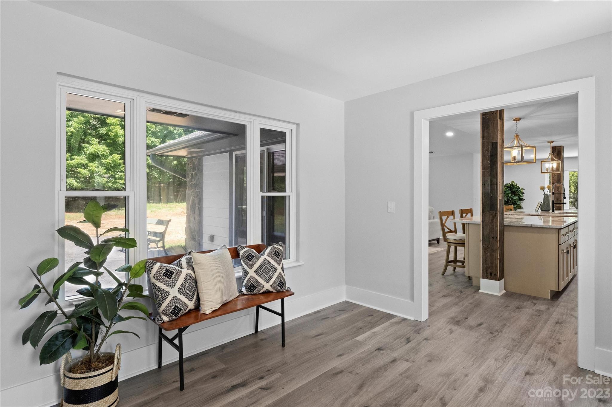 4600 Rounding Run Road Charlotte, NC 28277 - Photo 14 of 33 a living room with furniture and a potted plant