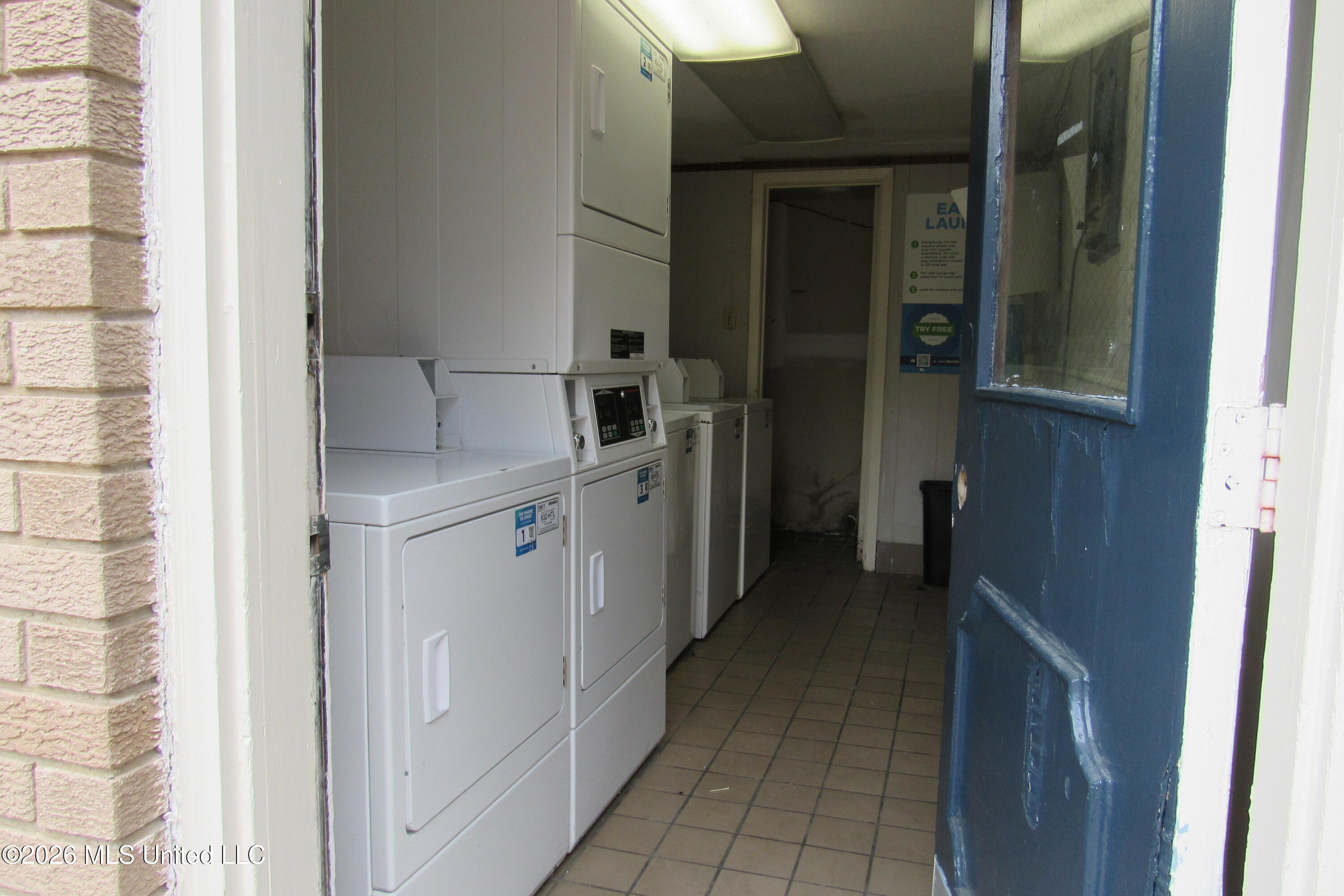 949 Morningside Street, Unit C25 Jackson, MS 39202 - Photo 6 of 10 ADB51BBC-91DA-4622-B7F9-C89D1AA4699E
