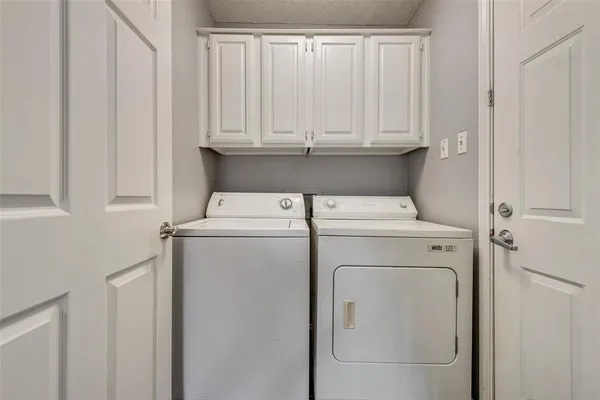 $2,200 | 1220 Royal Crescent Drive, Bedford, TX 76021