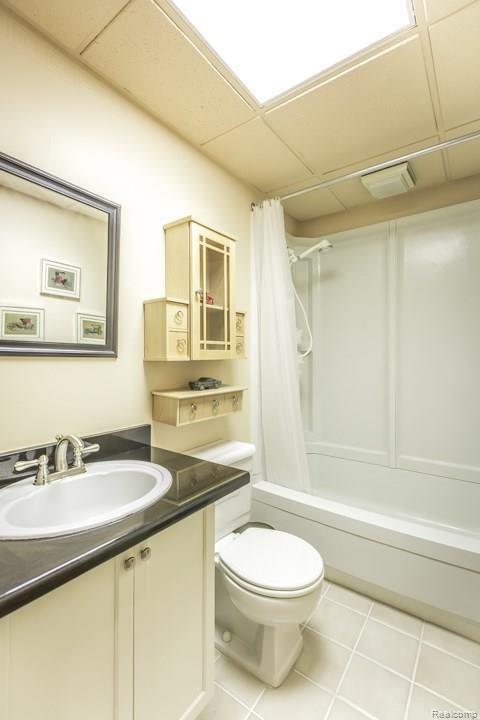 1261 Pine Ridge Road Milford, MI 48380 - Photo 55 of 90 AB6A0099.jpg