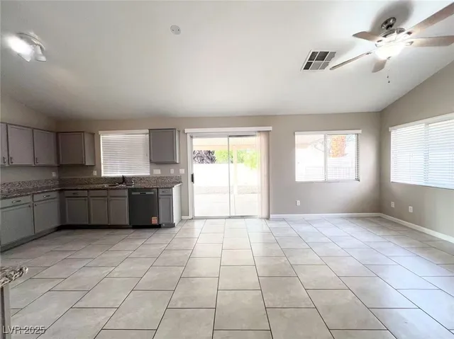 $2,300 | 2886 Skowhegan Drive, Henderson, NV 89074