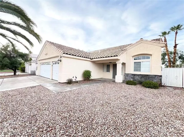 $2,300 | 2886 Skowhegan Drive, Henderson, NV 89074