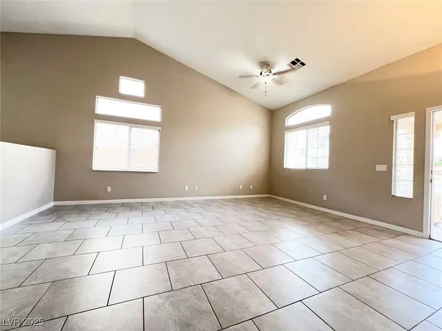 $2,300 | 2886 Skowhegan Drive, Henderson, NV 89074