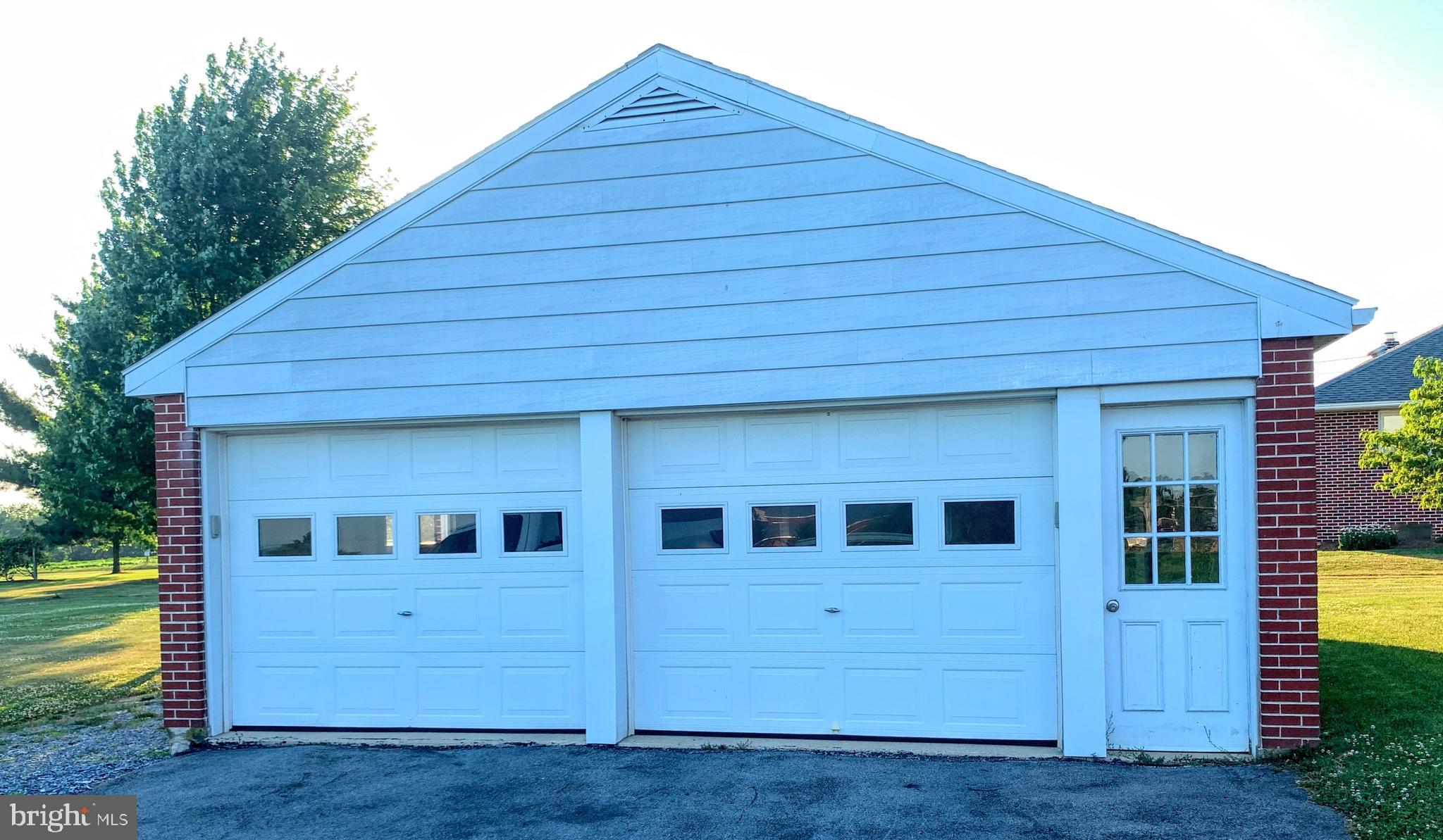 394 West Newport Road Lititz, PA 17543 - Photo 5 of 6