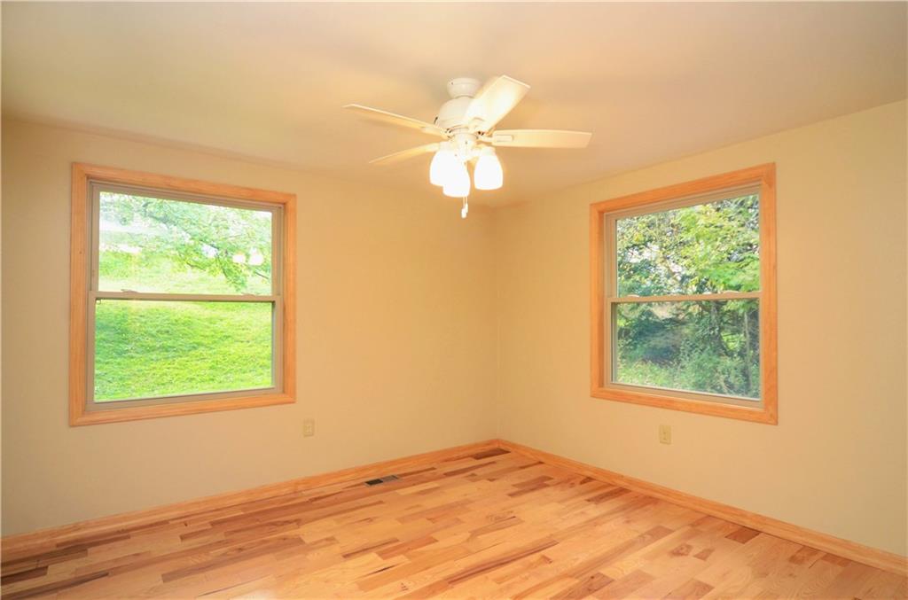 4192 Battle Ridge Road McDonald, PA 15057 - Photo 15 of 25 Gallery Image 15