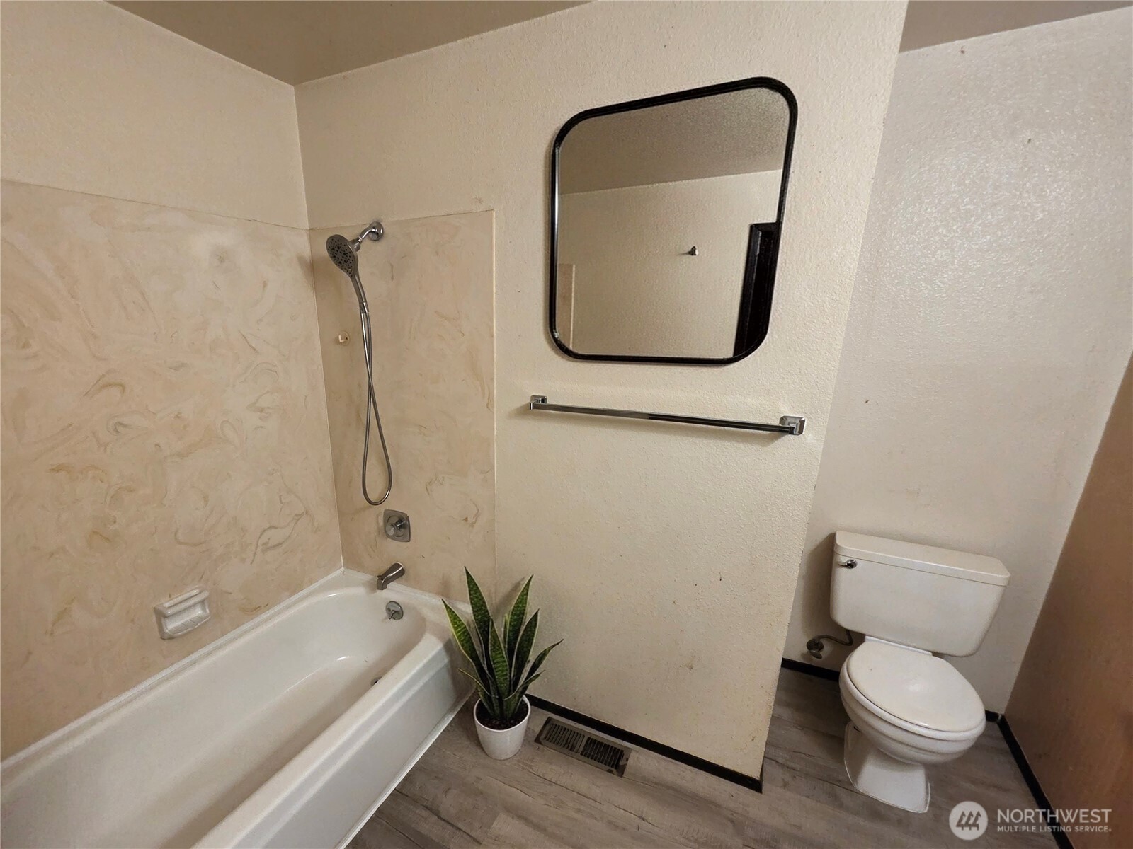 19119 130th Avenue Southeast Renton, WA 98058 - Photo 13 of 19 Gallery Image 13